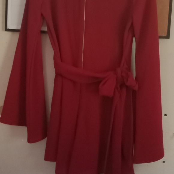 Red romper with bell sleeves..sz S - Picture 2 of 3